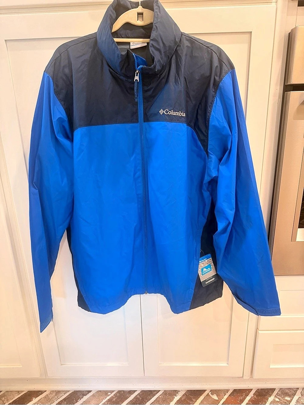 Columbia Glennaker Lake Rain Jacket Blue & Black Size Large NWT!
